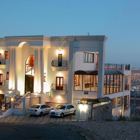 Keret Accommodation Bellville Buitenkant foto