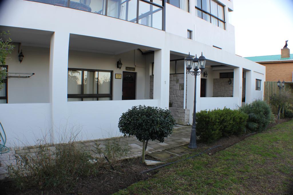 Keret Accommodation Bellville Buitenkant foto