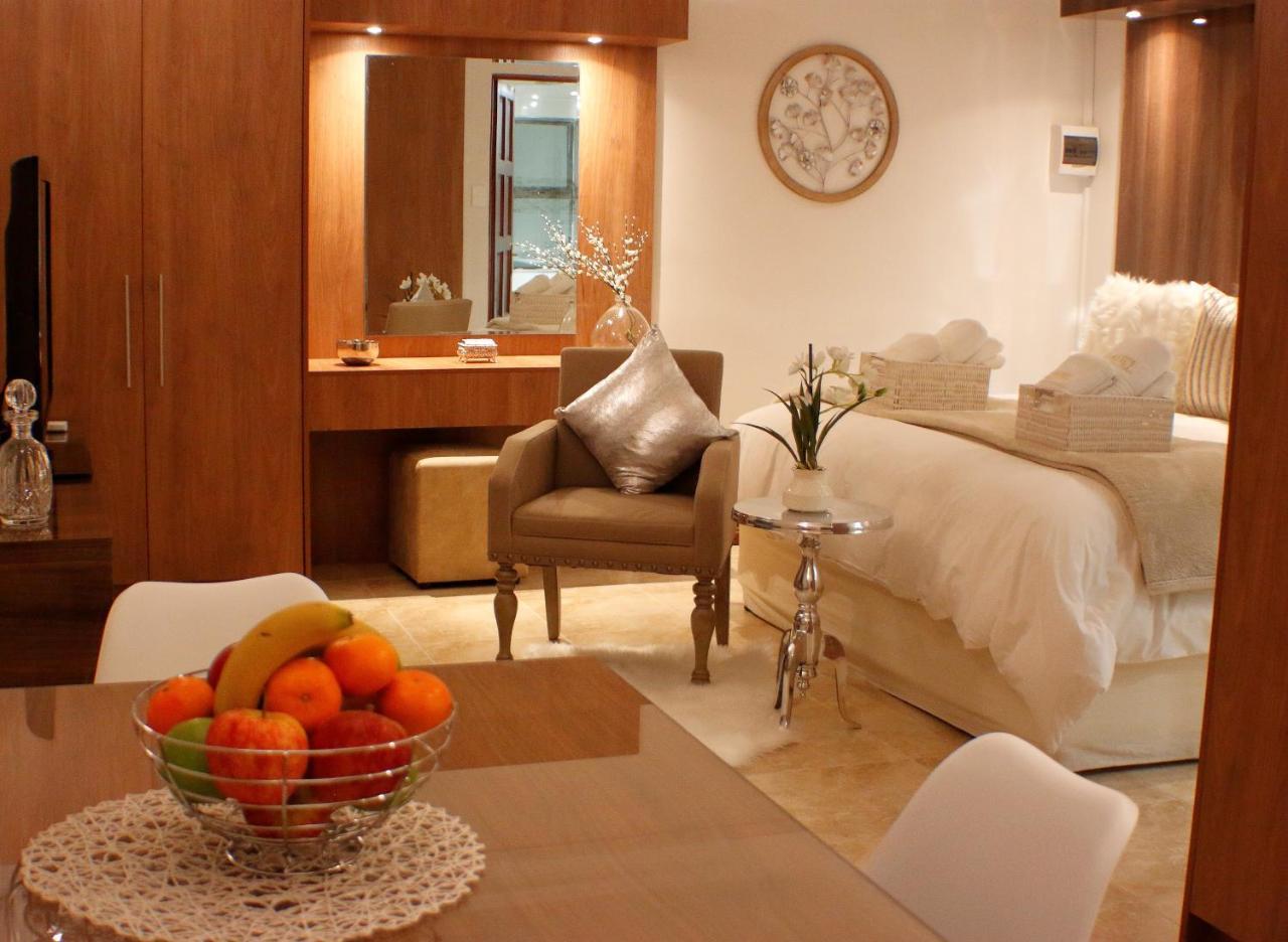 Keret Accommodation Bellville Buitenkant foto